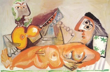 Abstracto famoso Painting - Nu couch et homme jouant de la guitare 1970 Cubista